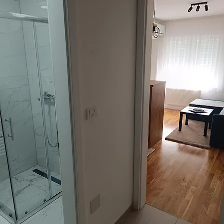 Daire Stan Na Dan Nina - Centar