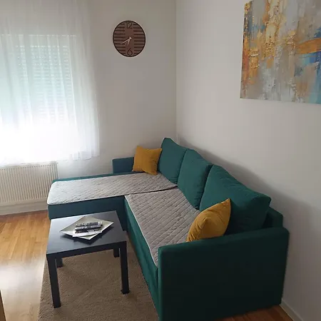 Stan Na Dan Nina - Centar Daire *